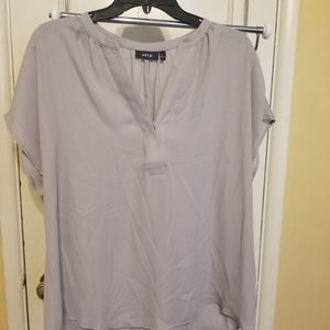 Gray blouse Apt 9 sz L